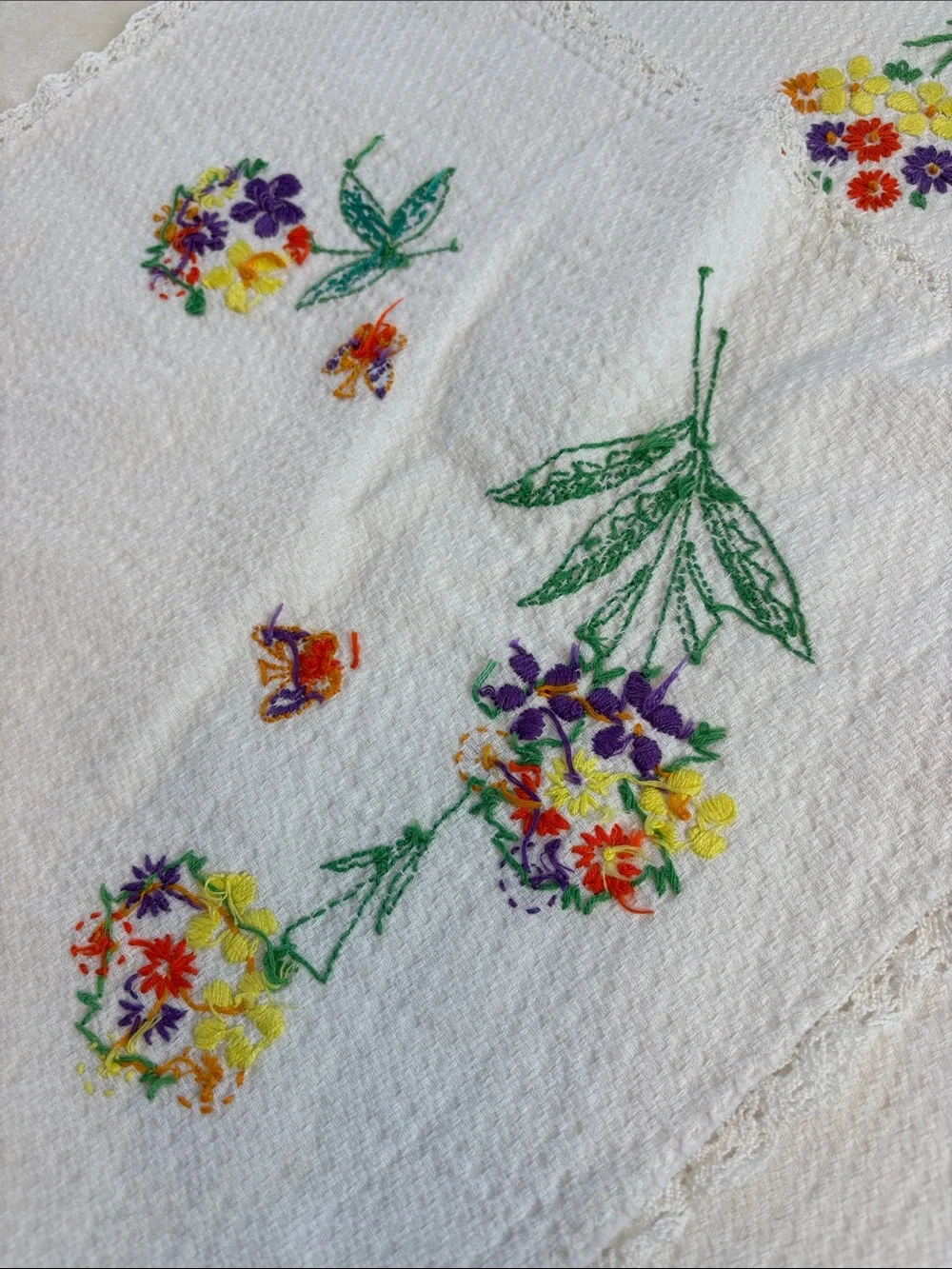 Vintage Hand-Embroidered Floral Linen Runner with Lace Trim w/Butterflies Sweet!